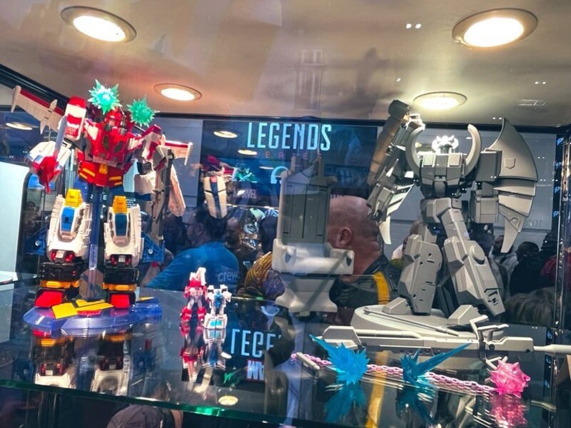 Image Of Transformers Deathsaurus From MCM London 2022  (3 of 9)